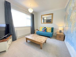 Greenhurst Road- click for photo gallery